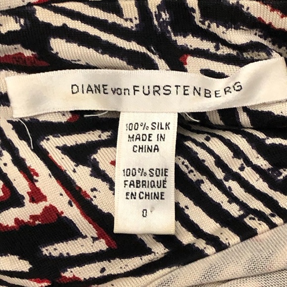 Diane Von Furstenberg 100% Silk Black White Red Short Cap Sleeve Wrap Dr… - Picture 4 of 5